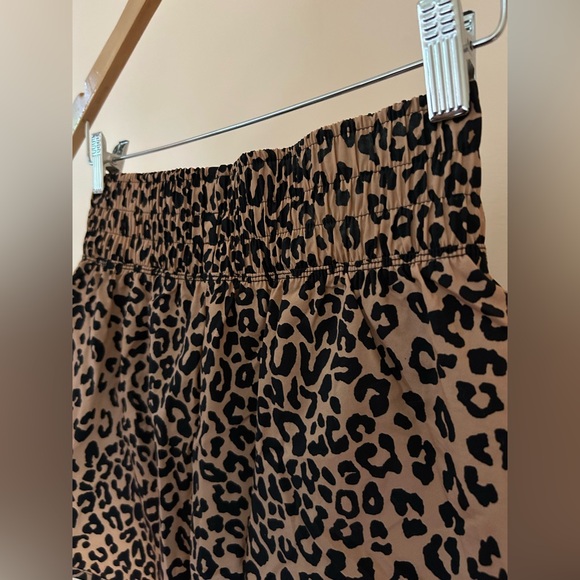 🐆PINK by Victoria’s Secret Leopard Print Athletic Shorts | NEW Size XS - Picture 5 of 8